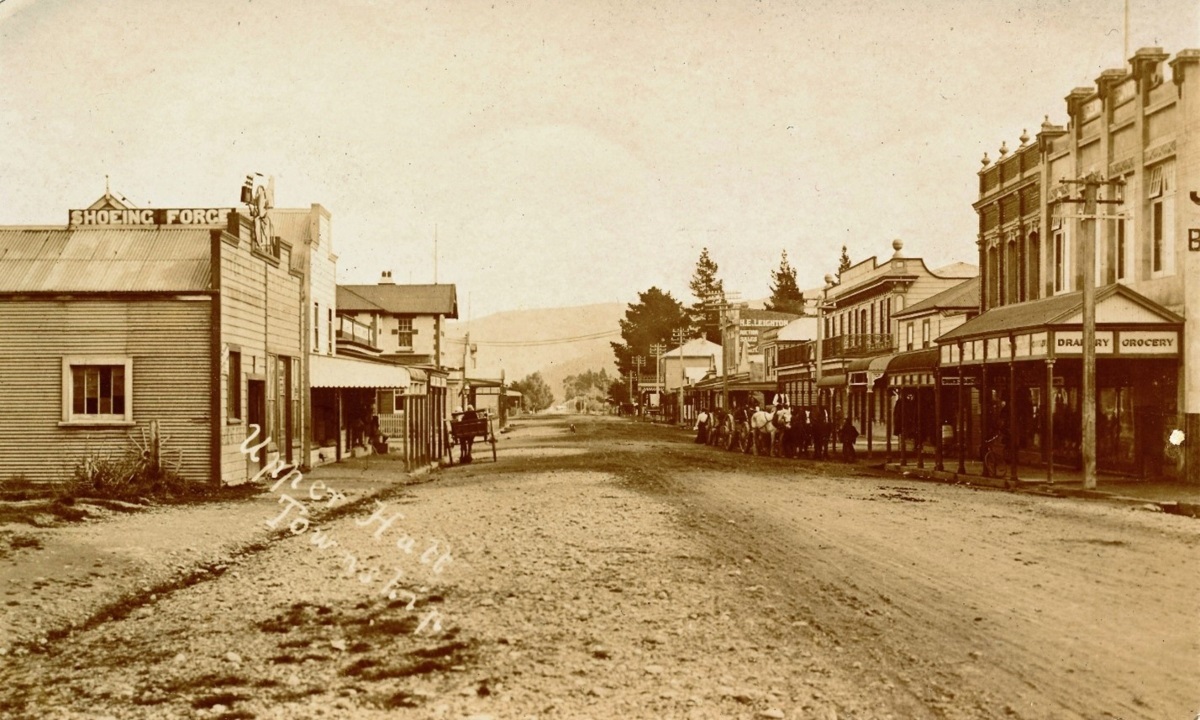 UH HISTORY The Making of a Modern Town.jpg
